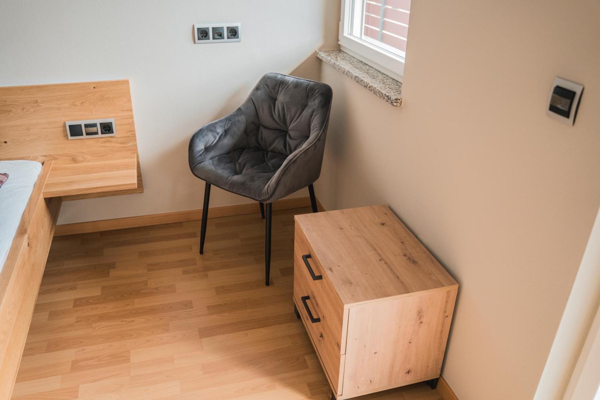 Ferienwohnung Claudia 3 Schlafzimmer Naturns Exterior photo